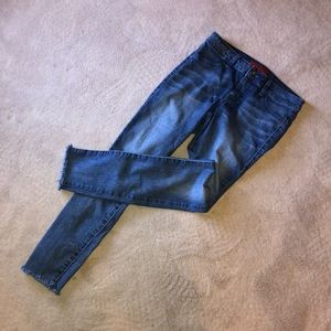 Level 99 Skinny jeans with frayed hem